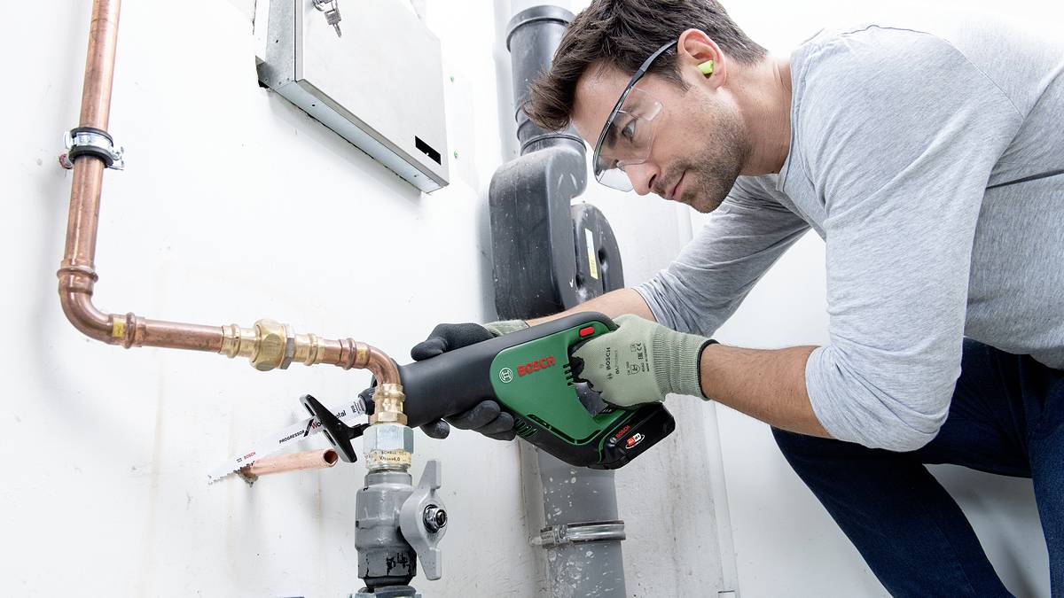 Акумуляторна зворотно-поступальна пилка Bosch Home and Garden AdvancedRecip 18 B 06033B2402 без акумулятора 18 В