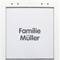 Na białym szyldzie widnieje napis „Rodzina Müllerów".