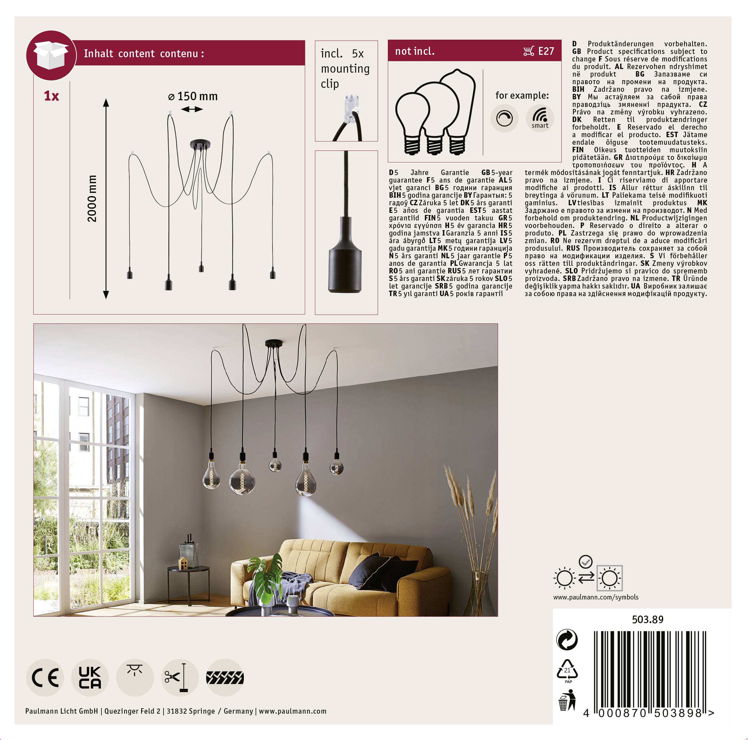 Lampa sufitowa z pięcioma źródłami światła, wisząca na różnych wysokościach nad pokojem dziennym. W zestawie akcesoria montażowe.