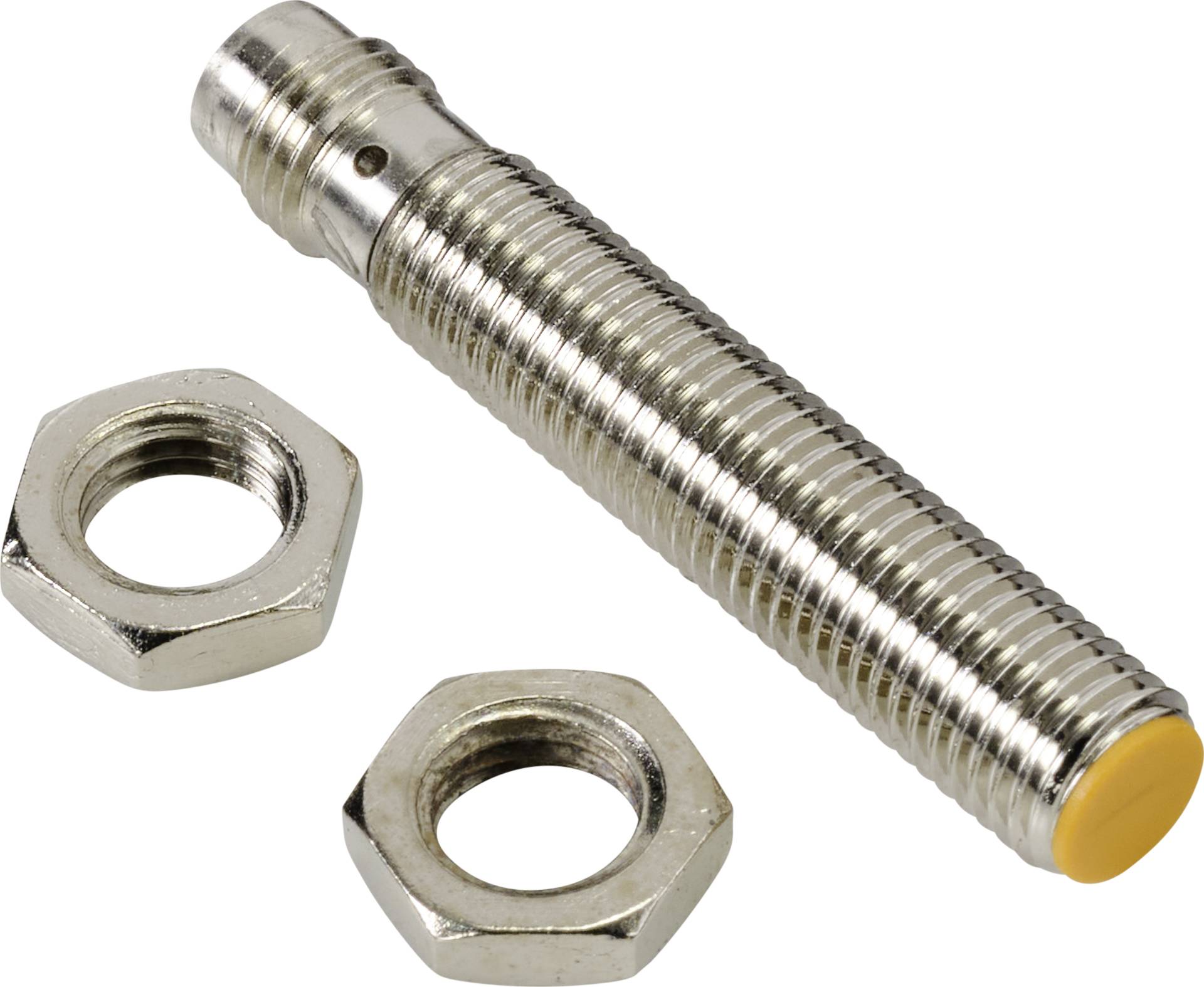 Cylindryczny metalowy cylinder z żółtym końcem, towarzyszący dwóm sześciokątnym nakrętkom, na białym tle.