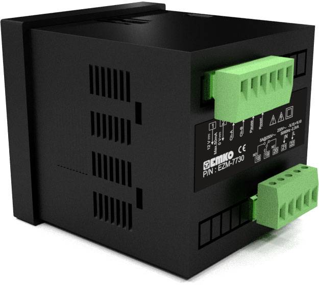 Czarne urządzenie elektryczne z zielonymi zaciskami przyłączeniowymi z przodu i na górnej powierzchni. Po bokach posiada szczeliny wentylacyjne.