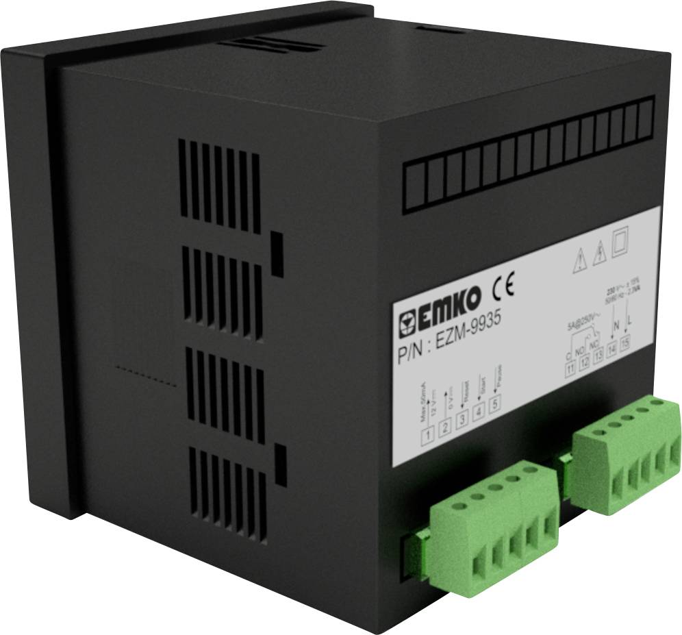 Czarny moduł EMKO, model 'EZM-9935', z dwoma zielonymi zaciskami przyłączeniowymi. Urządzenie do sterowania obwodami elektrycznymi.