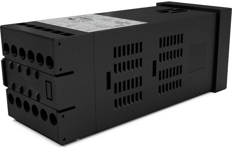 Czarno-szary element elektryczny z wieloma przyłączami, otworami wentylacyjnymi i etykietami na górnej powierzchni. Zasadniczo o kształcie prostokątnym.