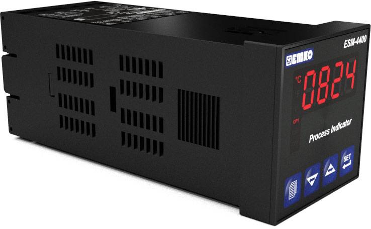 Czarny cyfrowy wskaźnik procesowy z czerwonym wyświetlaczem LED pokazuje '0824'. Urządzenie marki Emko, model 'ESM-4400'.
