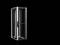 Puste stojaki serwerowe w czarnej obudowie stoją na ciemnym tle. Są one przeznaczone do montażu urządzeń informatycznych.
