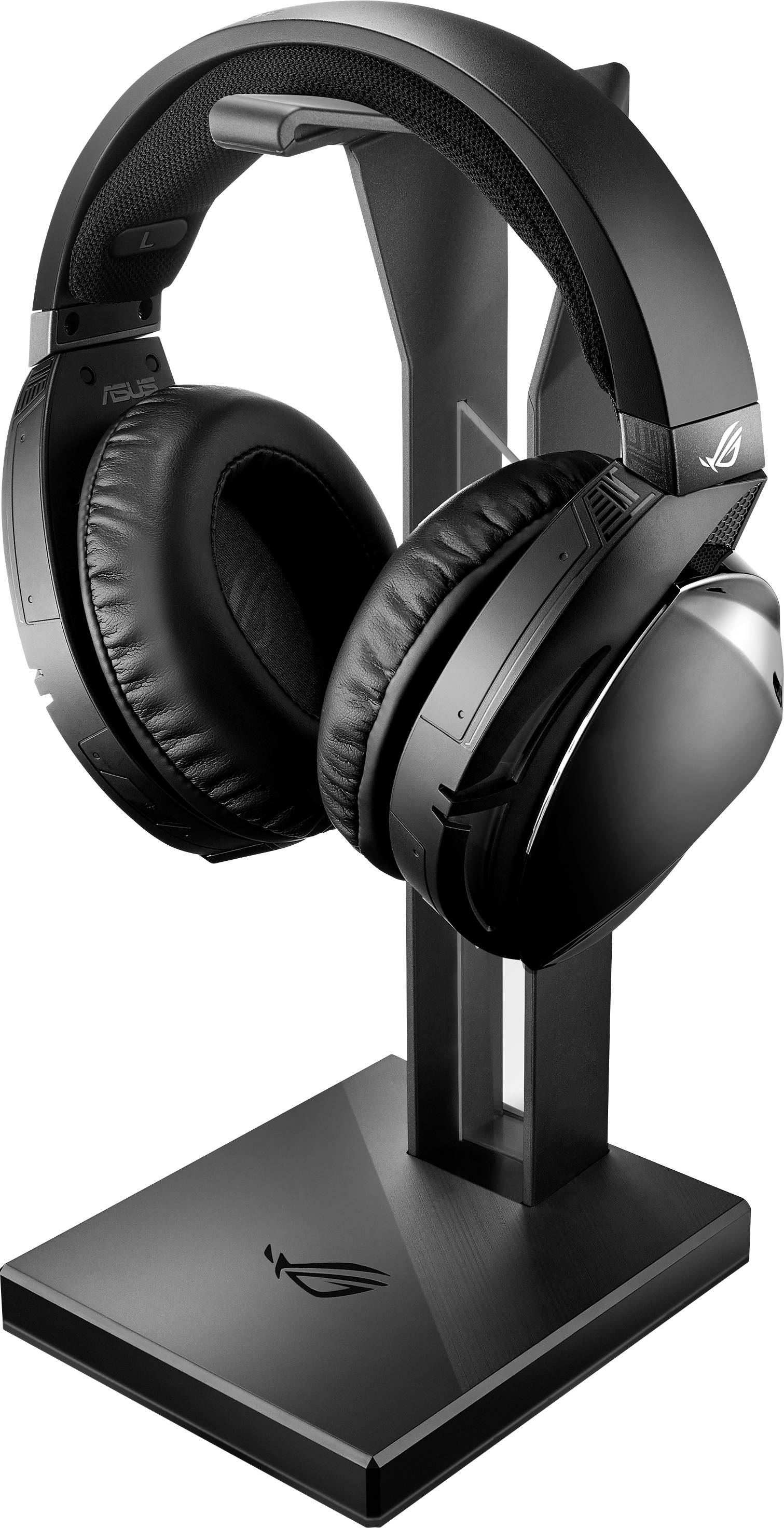 Czarny gamingowy headset zawieszony na stojaku, z błyszczącym logo, wyściełanymi nausznikami i regulowanym pałąkiem.