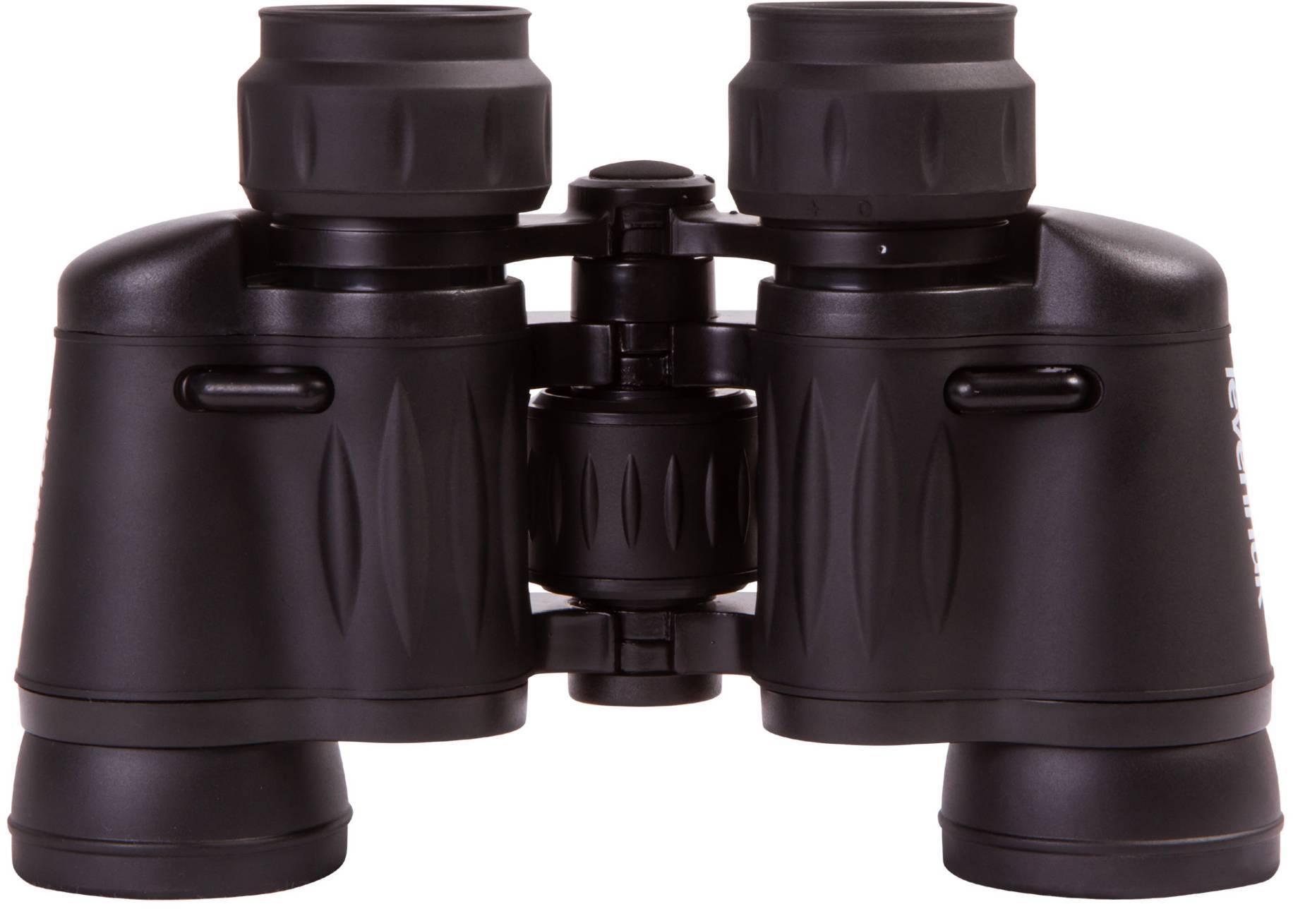 Czarna lornetka z centralnym kółkiem fokalizacyjnym i obudową pokrytą gumą, idealna do aktywności na świeżym powietrzu oraz obserwacji ptaków.