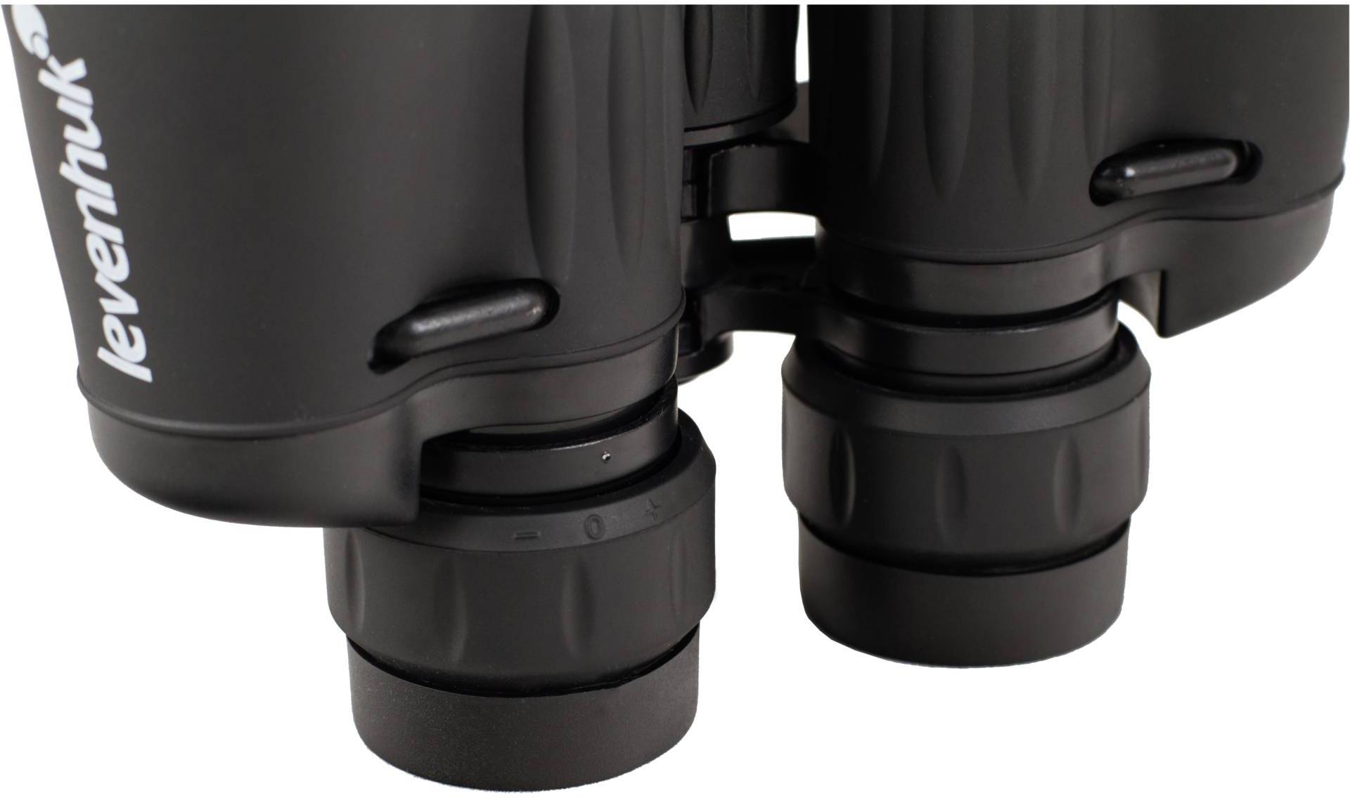 Czarna lornetka z nazwą marki 'levenhuk' na boku.
