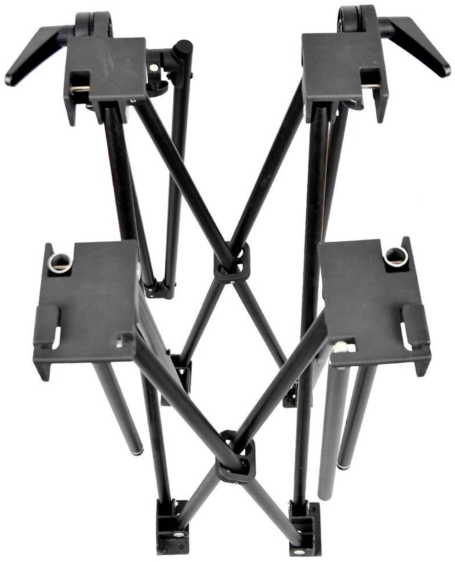 Składany statyw metalowy z wieloma przegubami, używany do podtrzymywania sprzętu, takiego jak światła lub kamery.