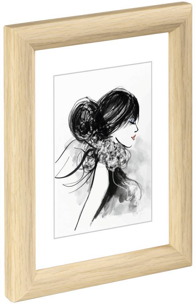 Ilustracja kobiety w profilu z czarnymi włosami i kołnierzem futrzanym, w jasnej drewnianej ramie.
