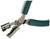 Szczypce do ściągania izolacji z zielonym uchwytem, przeznaczone do usuwania powłok izolacyjnych z przewodów i kabli w instalacjach elektrycznych.