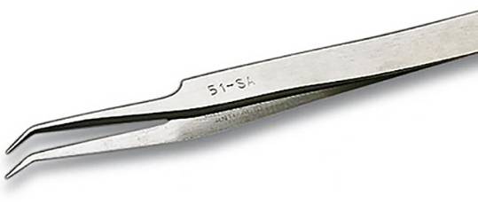 Pinceta metalowa z delikatnie wygiętym czubkiem do precyzyjnego chwytania małych obiektów, często stosowana w laboratoriach lub podczas prac rzemieślniczych.