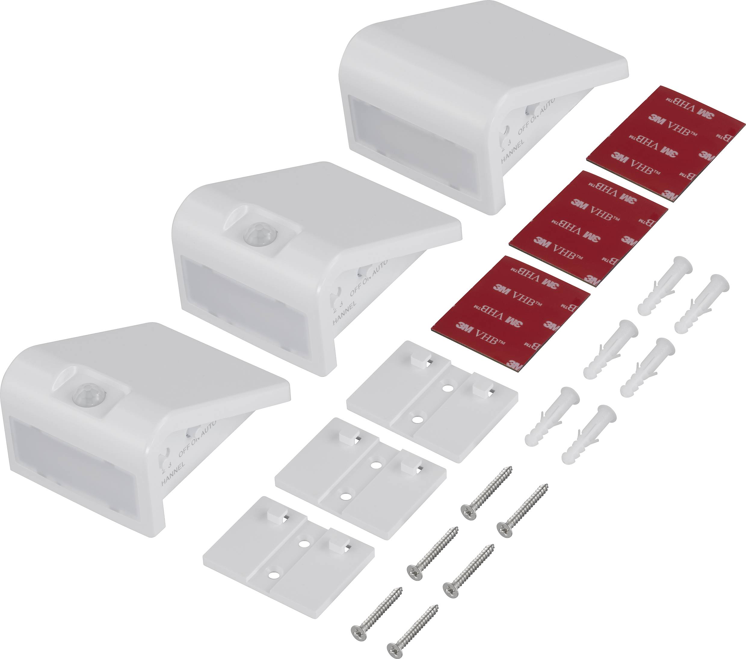 Trzy białe lampki schodowe LED z czujnikami ruchu, dołączone śruby, kołki rozporowe i podkładki samoprzylepne do łatwego montażu.