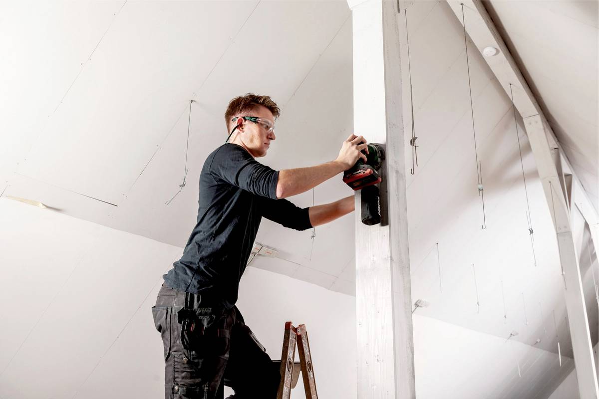 Акумуляторна ексцентрикова шліфувальна машина Metabo SXA 18 LTX 125 BL 600146840