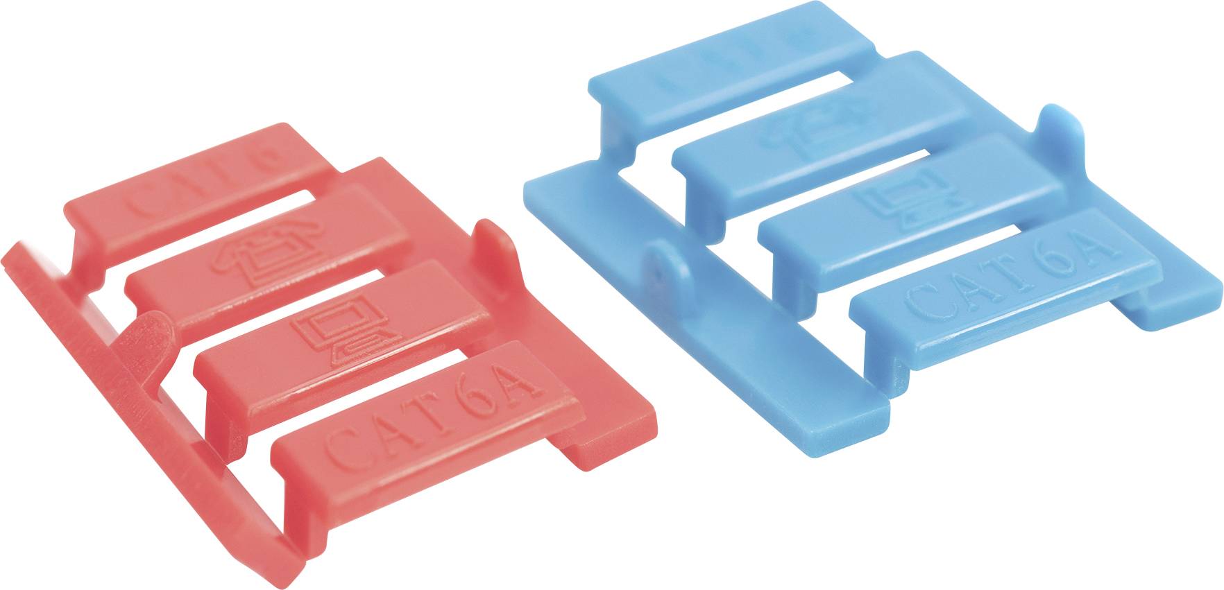 Czerwone i niebieskie zaciski kablowe obok siebie, każdy z napisem 'CAT6' lub 'CAT6A', prawdopodobnie do kabli sieciowych.