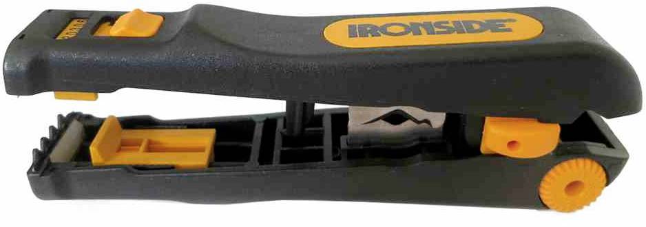 Ręczne urządzenie do zdejmowania izolacji z kabli, w kolorze czarnym z pomarańczowymi elementami, z logo marki 'Ironside' na górnej powierzchni.