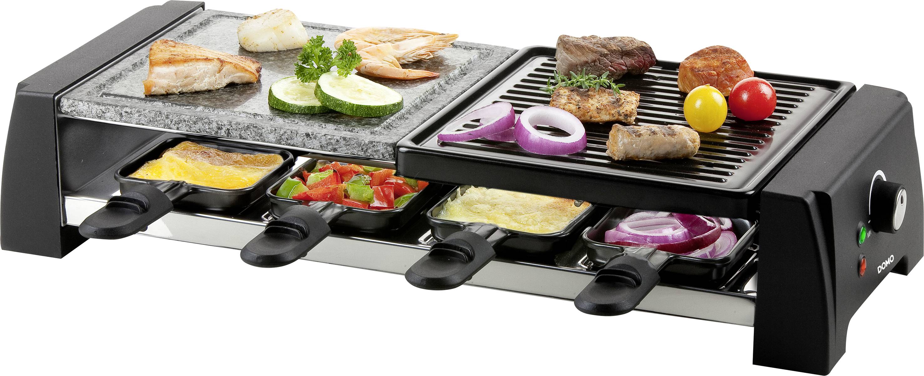 Grill raclette z mięsem, warzywami i pizzą na płycie grillowej; małe patelki z serem i warzywami poniżej. Idealny do wspólnego gotowania.