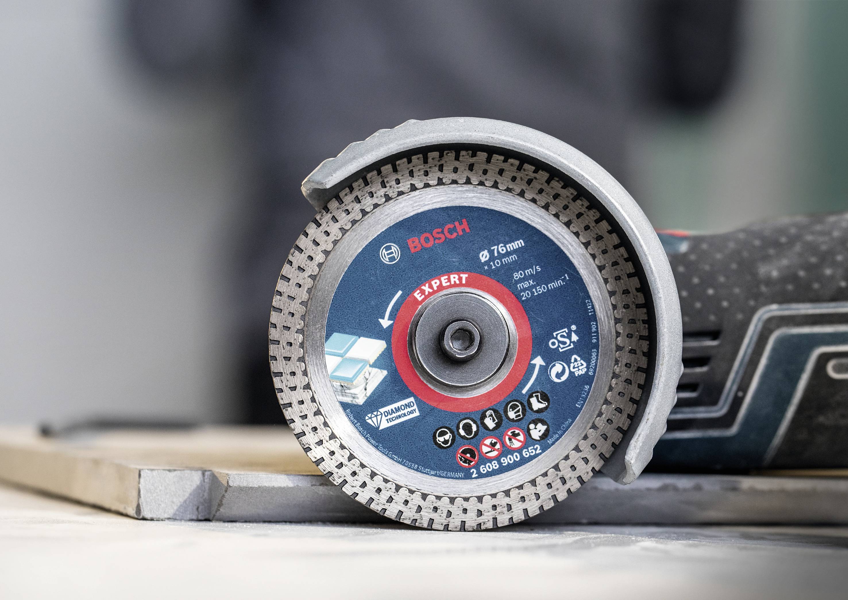Аксесуари Bosch 2608900652 EXPERT HardCeramic Алмазний відрізний диск Діаметр 76 мм Діаметр отвору 10 мм камінь, бетон, цегла, кер