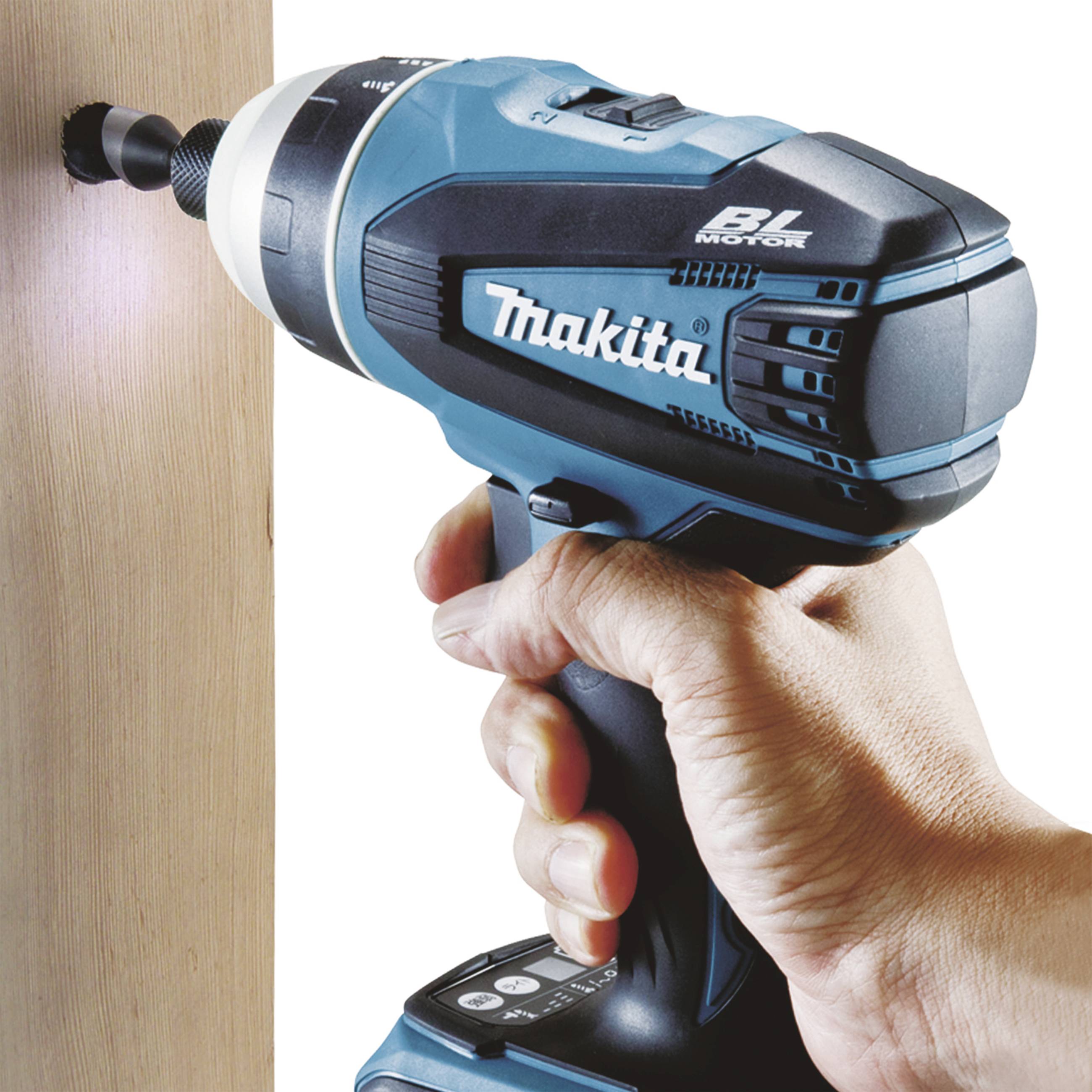 Акумуляторний ударний гайковерт Makita DTP141Z 150 Нм 18 В Кількість акумуляторів у комплекті 0 Літій-іонний без акумулятора