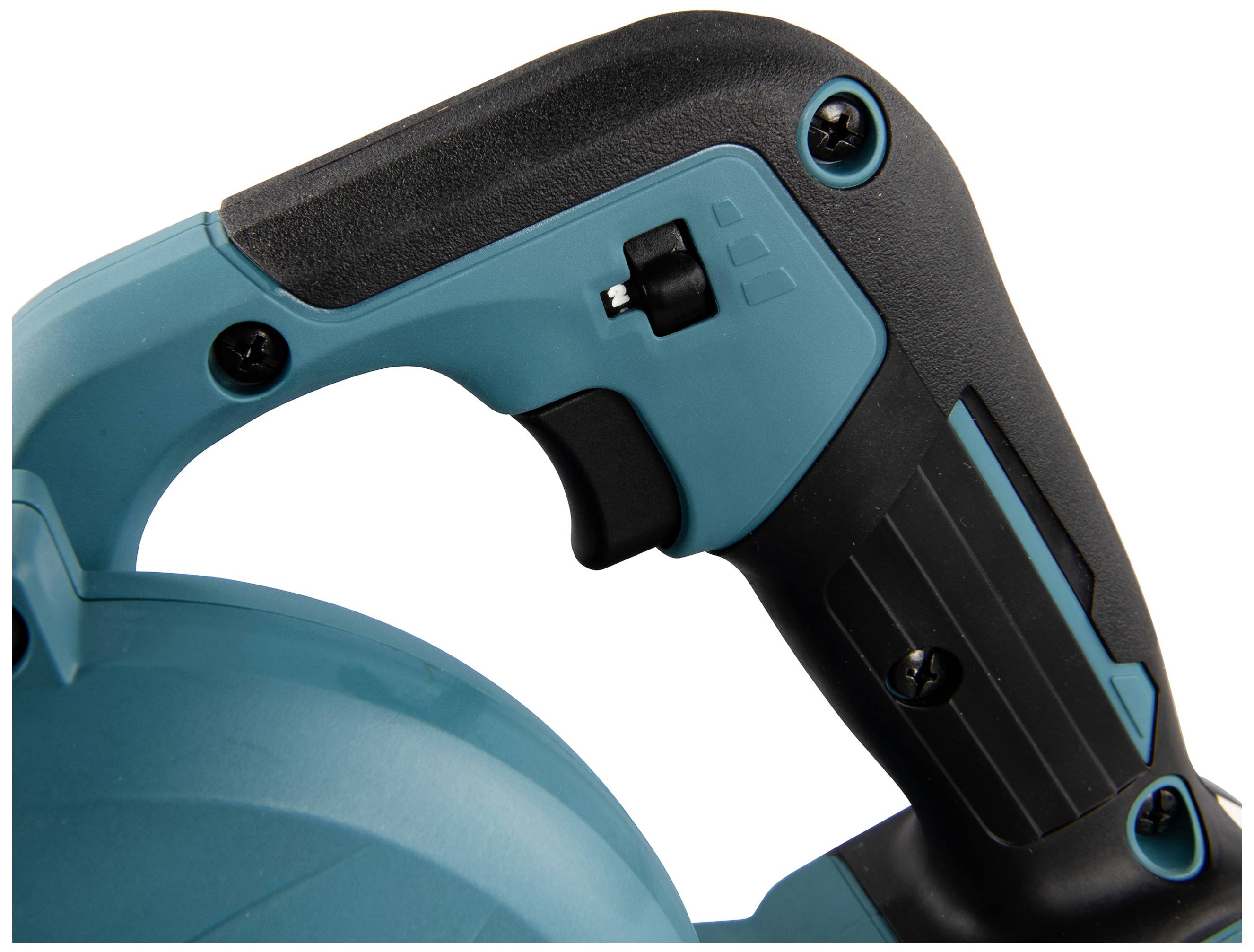 Zbliżenie niebiesko-czarnego uchwytu narzędzia z przełącznikiem i śrubami. Ostrość skupiona jest na strukturze powierzchni.