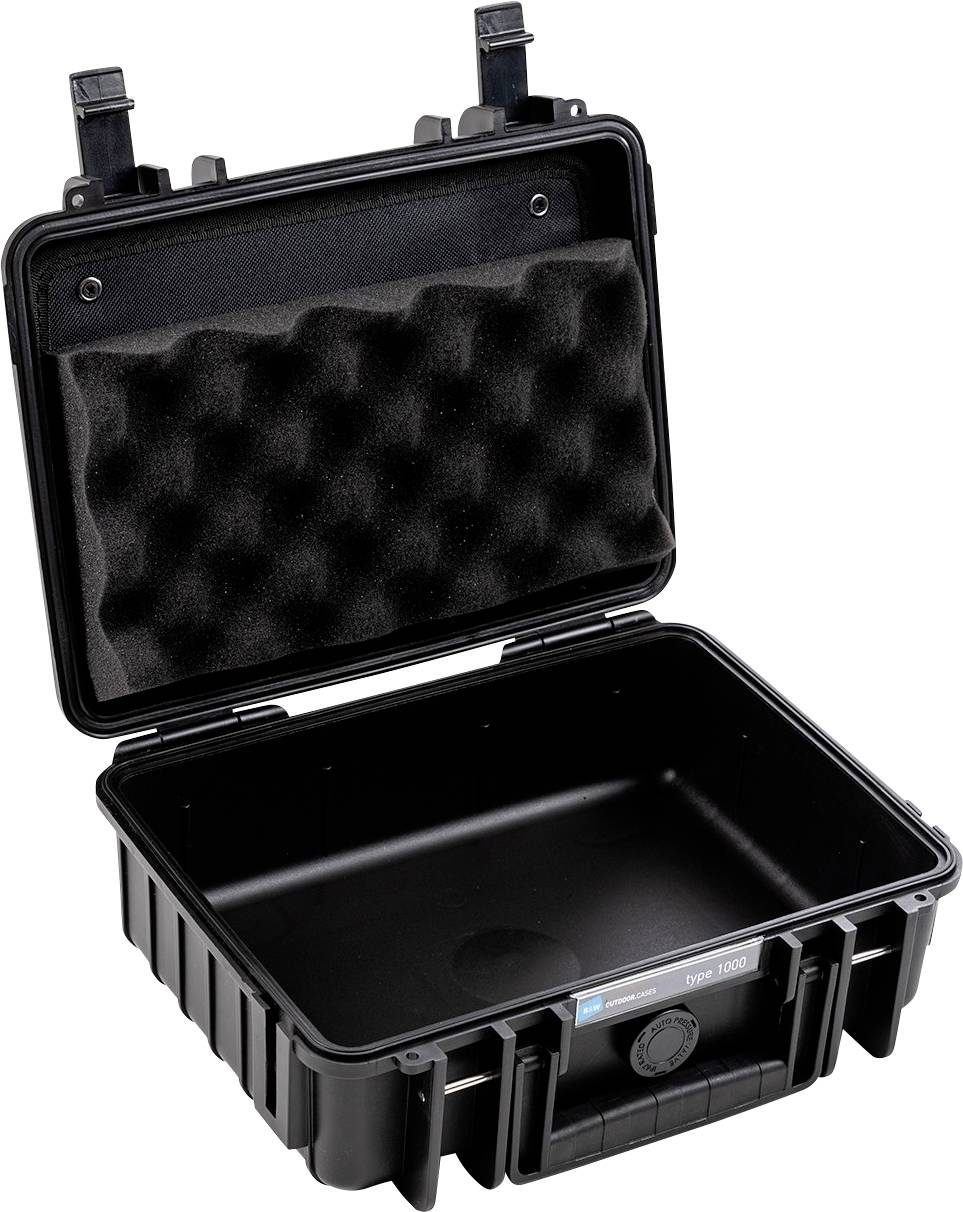 Czarny, pusty, twardy, otwarty kufer ochronny z wyściółką piankową wewnątrz, odpowiedni do bezpiecznego transportu delikatnych urządzeń.