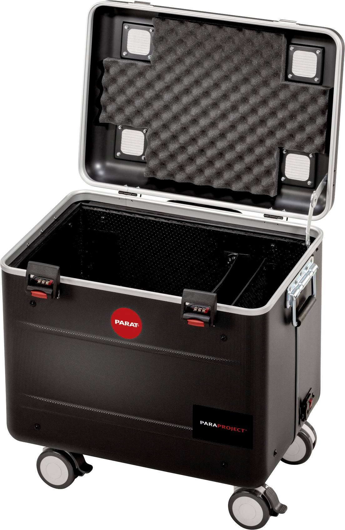 Otwarty czarny kufer na kółkach z czerwonym logo 'PARAT'. W środku wyłożony wkładką piankową, odpowiedni do ochrony i transportu.