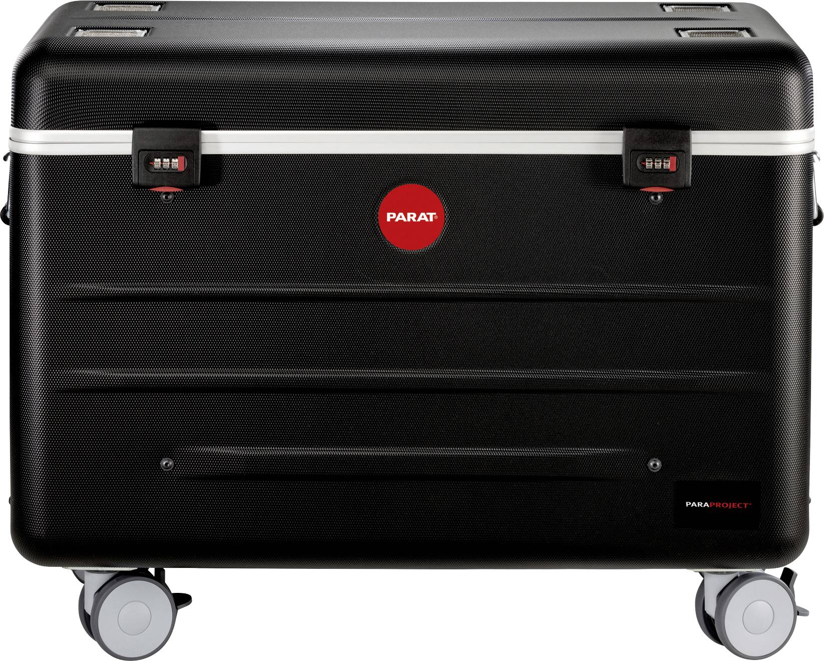 Czarny, wytrzymały kufer transportowy z kółkami i zamkami szyfrowym. Duży czerwony punkt z logo 'PARAT' centralnie umieszczony na przedniej stronie.