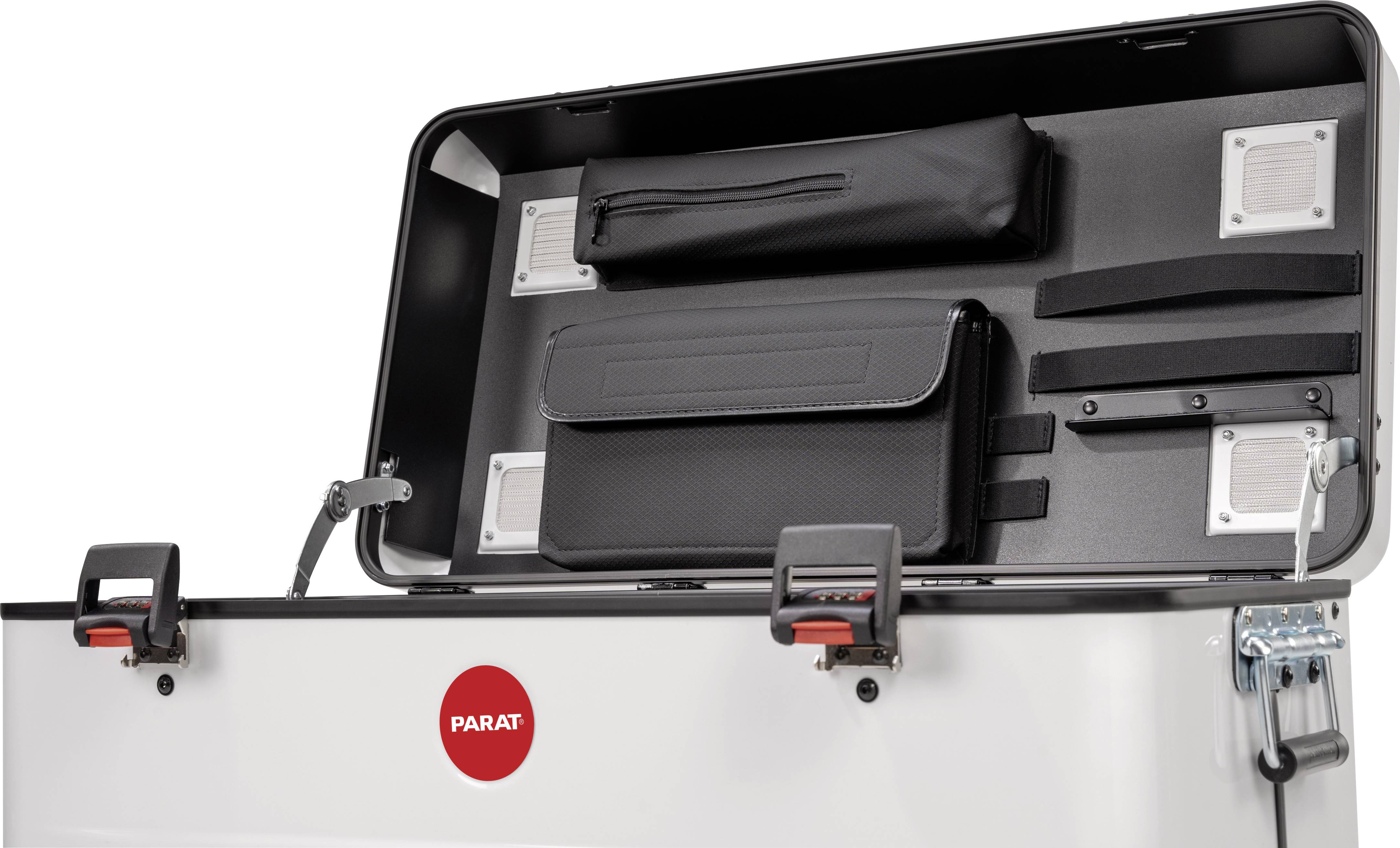 Otwarty kufer na narzędzia z wieloma przegródkami, w tym dużą, zamocowaną torbą w pokrywie. Logo firmy 'PARAT' na przedniej stronie.