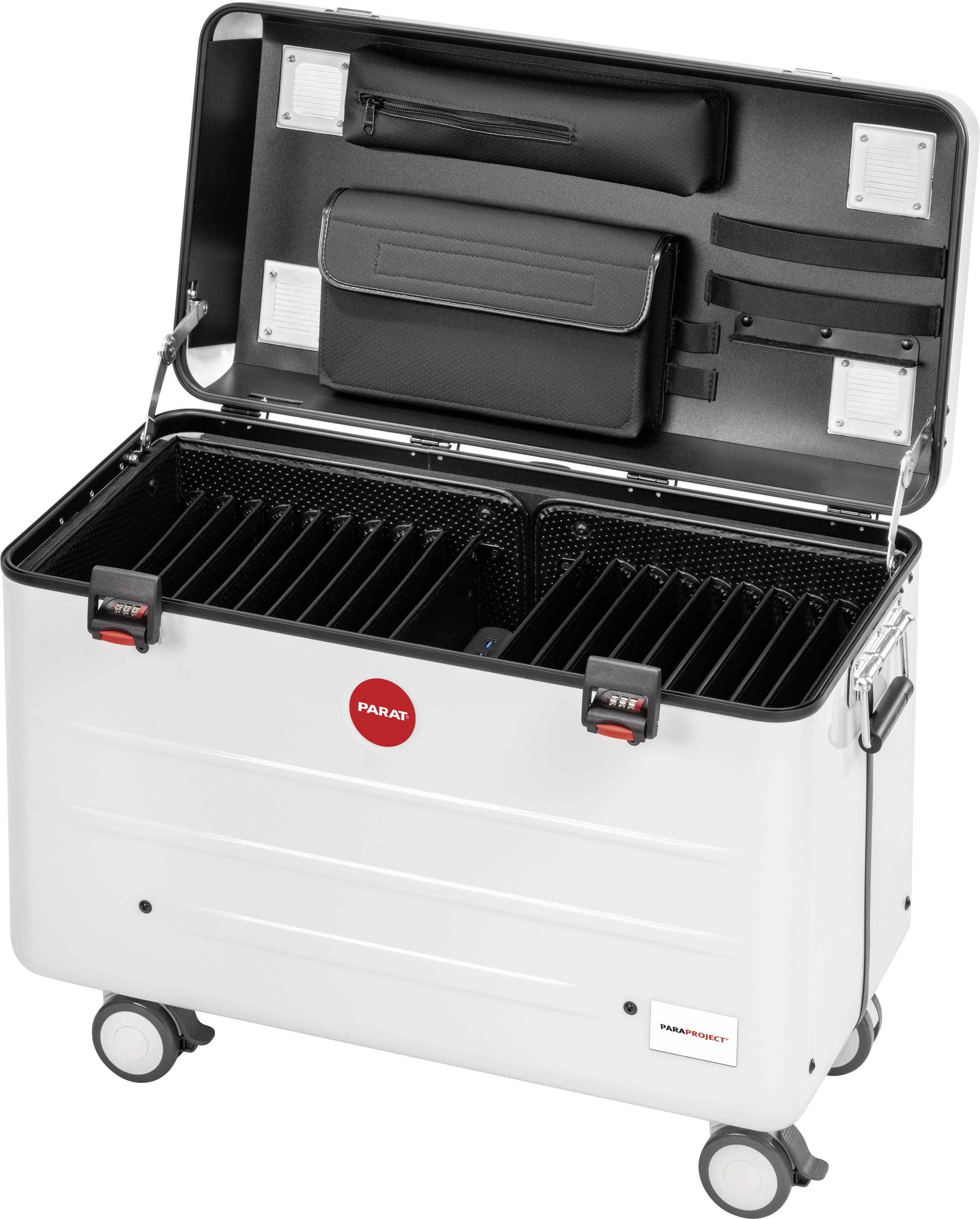 Duży, otwarty kufer transportowy na kółkach. Wewnątrz znajdują się czarne przegrody do przechowywania. Pokrywa wyposażona w kieszenie.