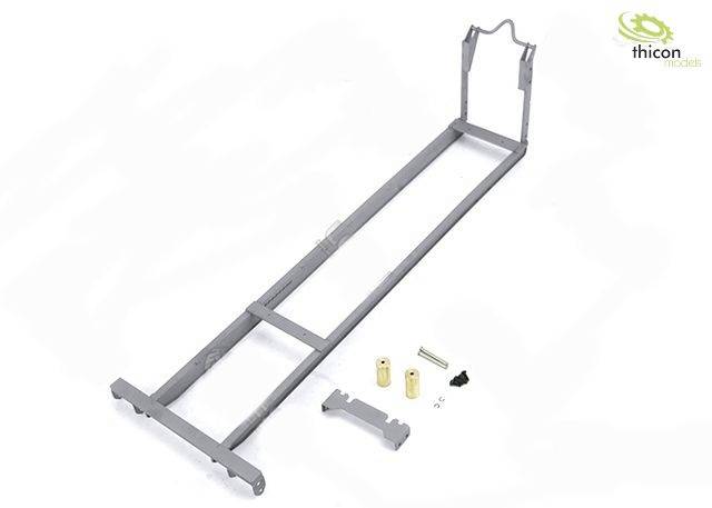 Zestaw do budowy ramy pojazdu z elementami metalowymi i śrubami na białym tle, odpowiedni do projektów modelarskich.