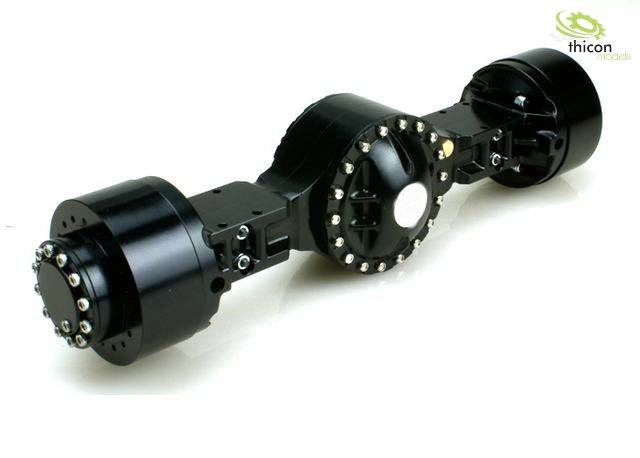 Czarna oś modelarska z pieczołowicie wykonanymi nabieżnikami kół, potężna i szczegółowo zaprojektowana, od marki Thicon models.