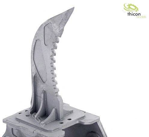 Metalowy element zamienny przypomina ząbkowane narzędzie umieszczone na podstawce. W prawym górnym rogu znajduje się logo 'thicon models'.