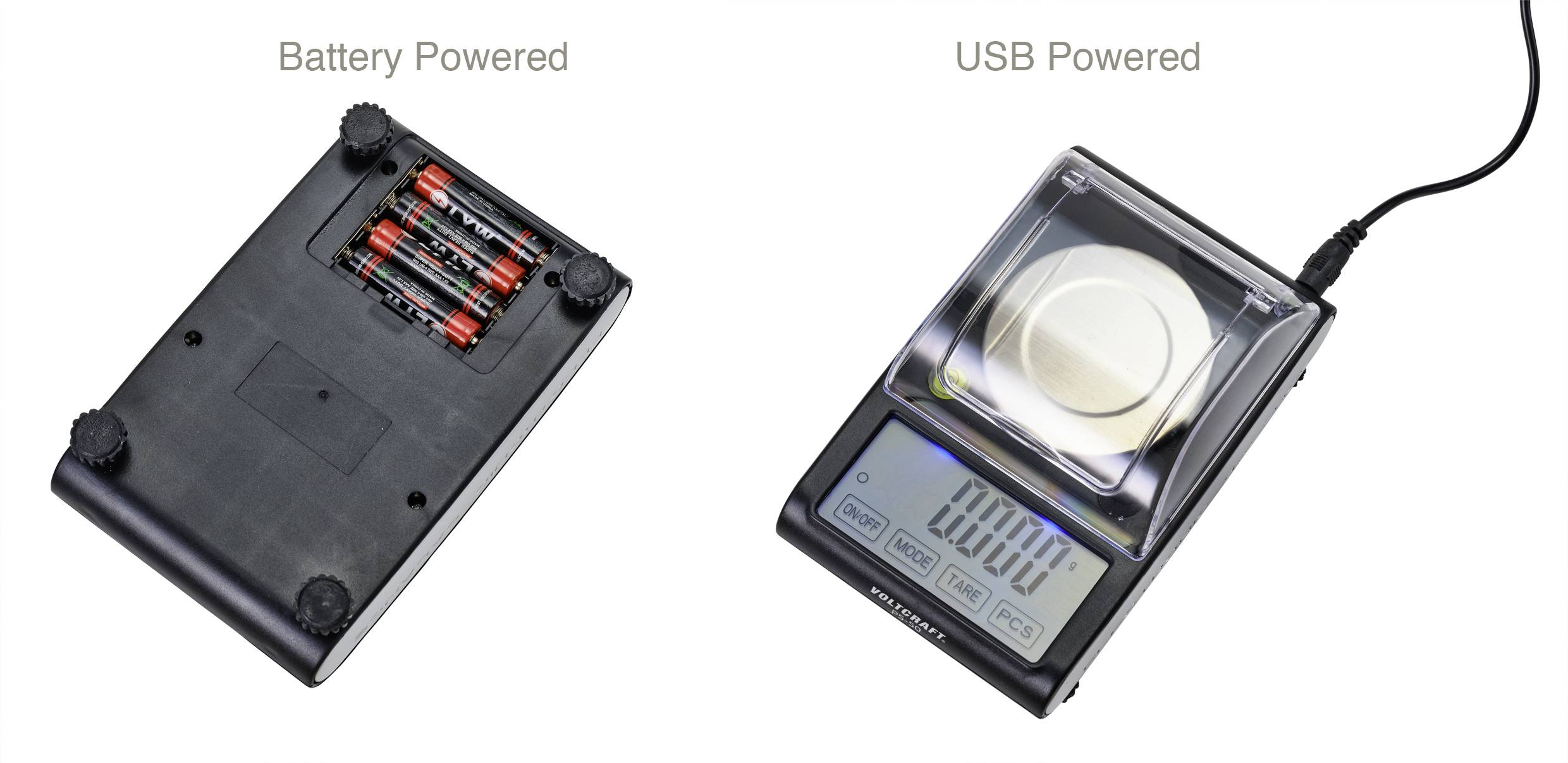 Dwie cyfrowe wagi: Po lewej waga zasilana bateryjnie z widoczną komorą baterii; po prawej waga zasilana przez USB z wyświetlaczem.