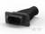 Czarny złącz z prostokątnym interfejsem i gwintem metalowym, ułożony poziomo. Stosowany do połączeń kablowych.