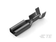 Czarno-szara metalowa część w kształcie litery L z dwoma równoległymi rurkami, prawdopodobnie element montażowy lub złącze.