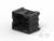 Czarny, prostokątny złącz do urządzeń elektronicznych, posiadający wewnątrz kilka małych styków przyłączeniowych.
