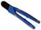 Niebieskie szczypce zaciskowe z czarnymi elementami metalowymi i pomarańczowymi uchwytami, przeznaczone do łączenia kabli ze złączami.