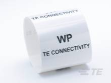 Biała, wypukła etykieta z czarnymi nadrukami 'WP' i 'TE CONNECTIVITY'.