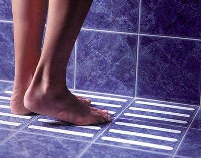 3M SW3TR25N 3M™ Safety-Walk™ Fine Wet Zone (Тип 3) (Д x Ш) 18,3 м x 25,4 мм Прозорий