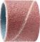 Pas ścierny w kolorze czerwonawym o grubej ziarnistości, przeznaczony do szlifierek, z widocznym szwem biegnącym po skosie.