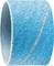 Niebieski pierścień taśmy szlifierskiej z lekką teksturą i skośną linią wzdłuż powierzchni, prawdopodobnie używany do prac szlifierskich.