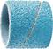 Niebieska taśma szlifierska o szorstkiej powierzchni, stosowana w szlifierkach do wygładzania lub kształtowania materiałów.