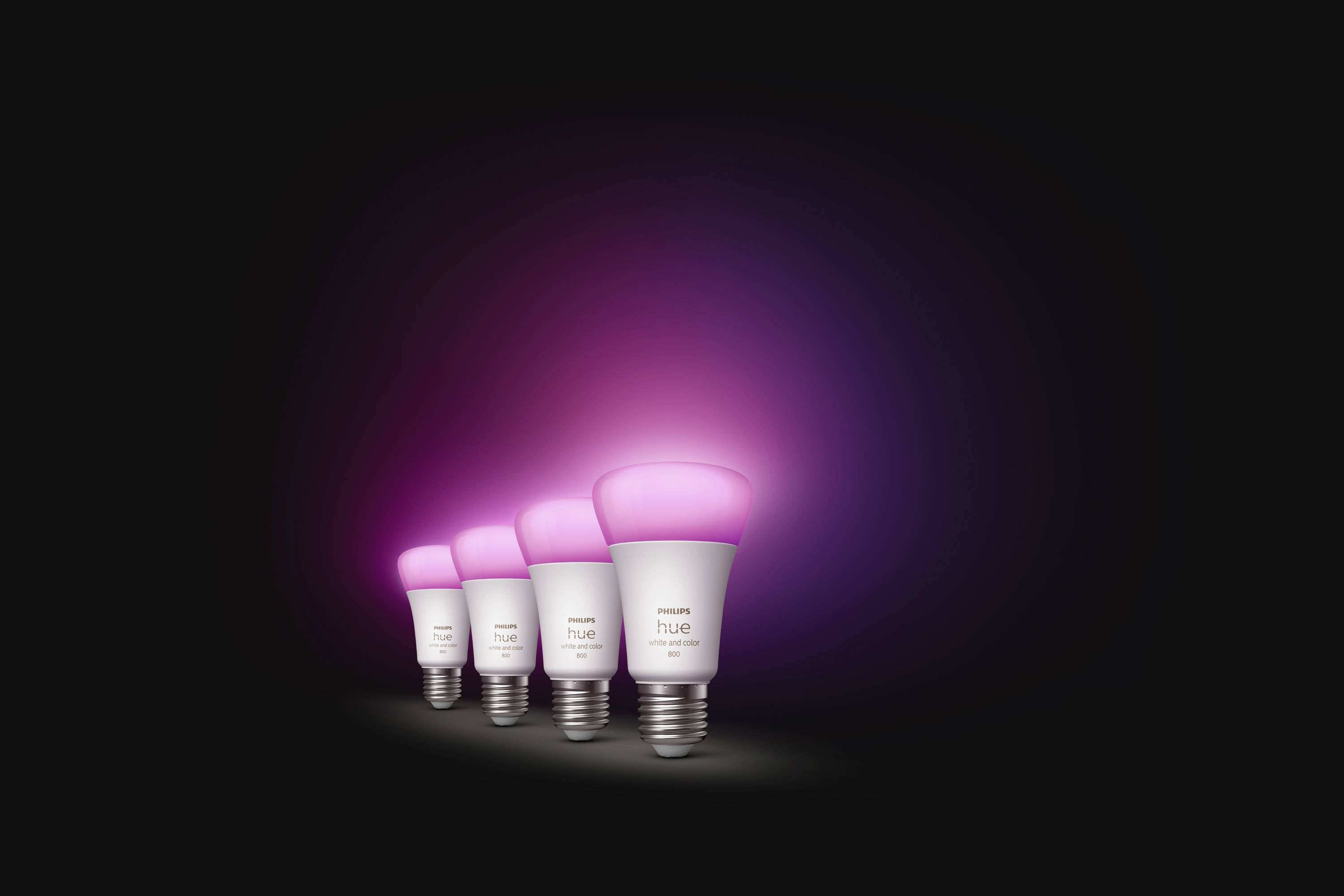 Набір світлодіодних ламп Philips Hue із 4 штук 871951432840200 EEK: F (A - G) Hue White & Col. Amb. Viererpack 4x570lm 60W E-27 9W