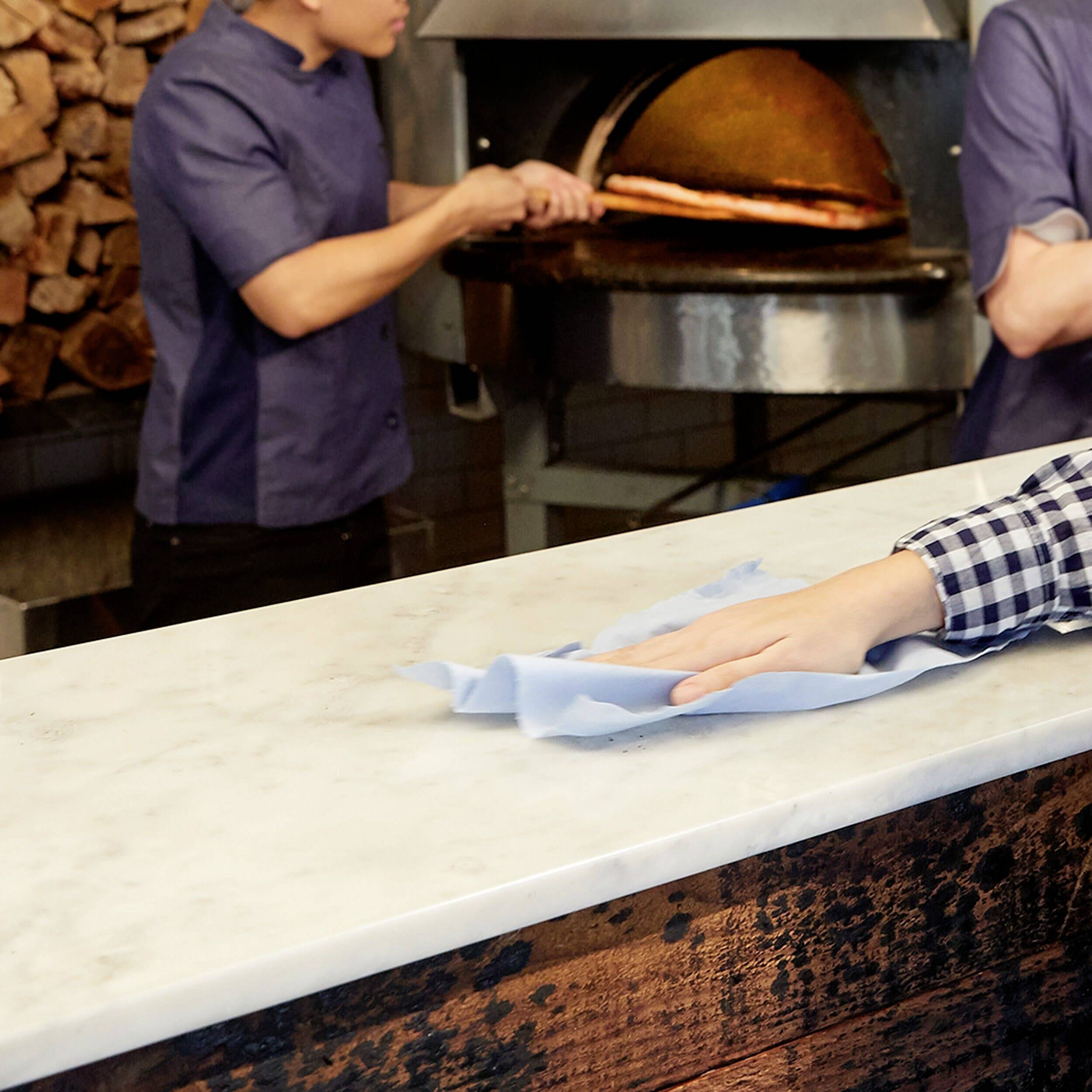 Серветки TORK Reflex™ багатоцільові міцні паперові сині M4 473391