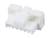 Biały wtyk plastikowy, prostokątny, z wieloma otworami przyłączeniowymi od spodu, najczęściej stosowany w połączeniach elektronicznych.