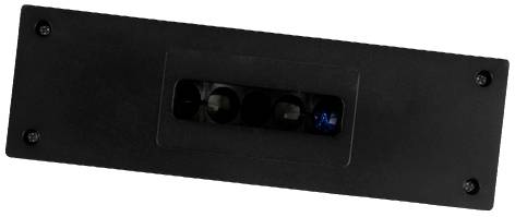 Prostokątne, czarne urządzenie z przezroczystą szybą pośrodku, najprawdopodobniej zawierające sensory lub kamery.