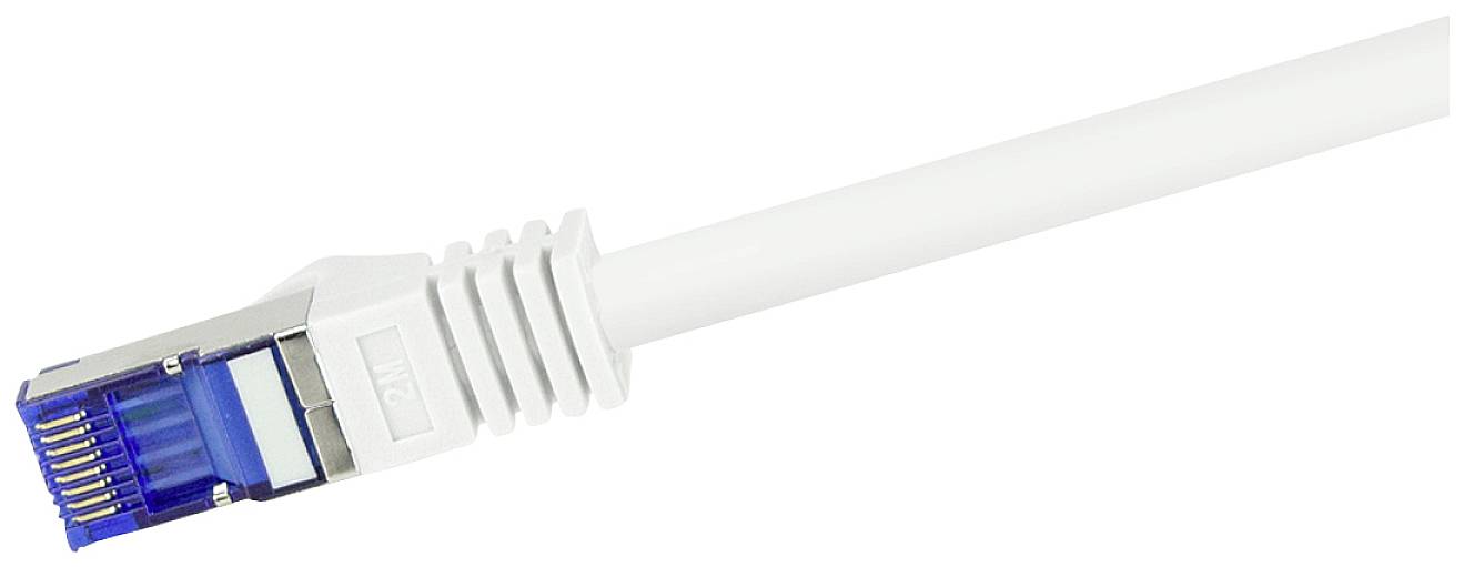 Białe kable sieciowe Ethernet z niebieskim wtykiem do podłączenia do sieci.