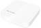 Biały router WLAN marki IP-COM w kształcie kwadratu, leżący na białej powierzchni.