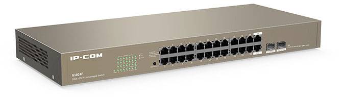 Przełącznik sieciowy IP-COM o 24 portach Gigabit z dwoma dodatkowymi portami, przeznaczony dla sieci korporacyjnych, prezentuje logo IP-COM.