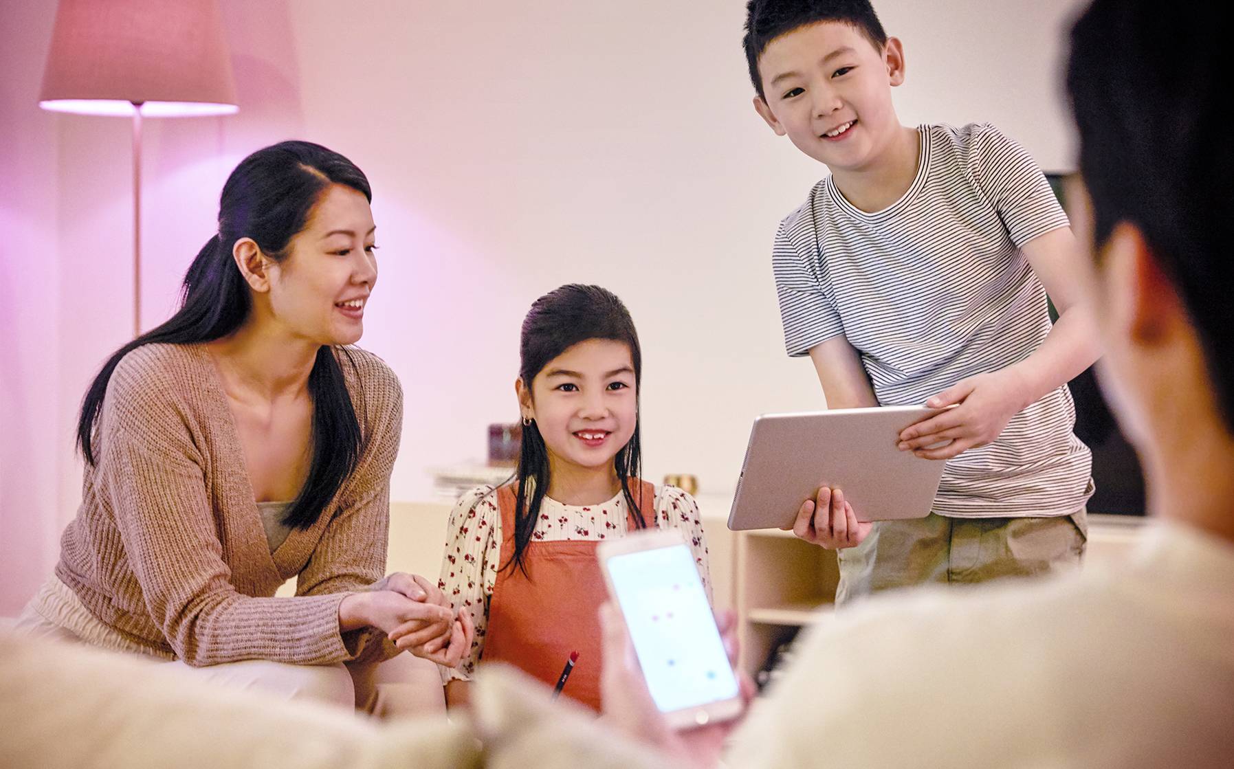 Світлодіодна лампочка WiZ 08720169072275 E-27 11 Вт = 75 Вт 1055 лм теплий білий денне світло 1 шт.